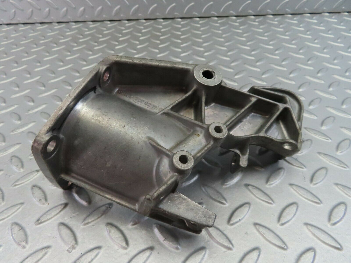 7674 Mercedes-Benz S123 230TE Wagon Brake Pedal Bracket Support 1232900219
