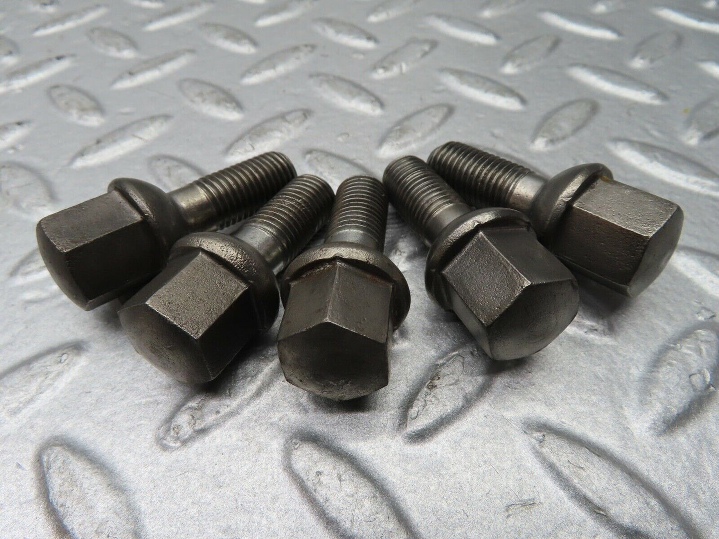 20531 Mercedes-Benz 5x Alloy Wheel Lug Bolt M12x1.5