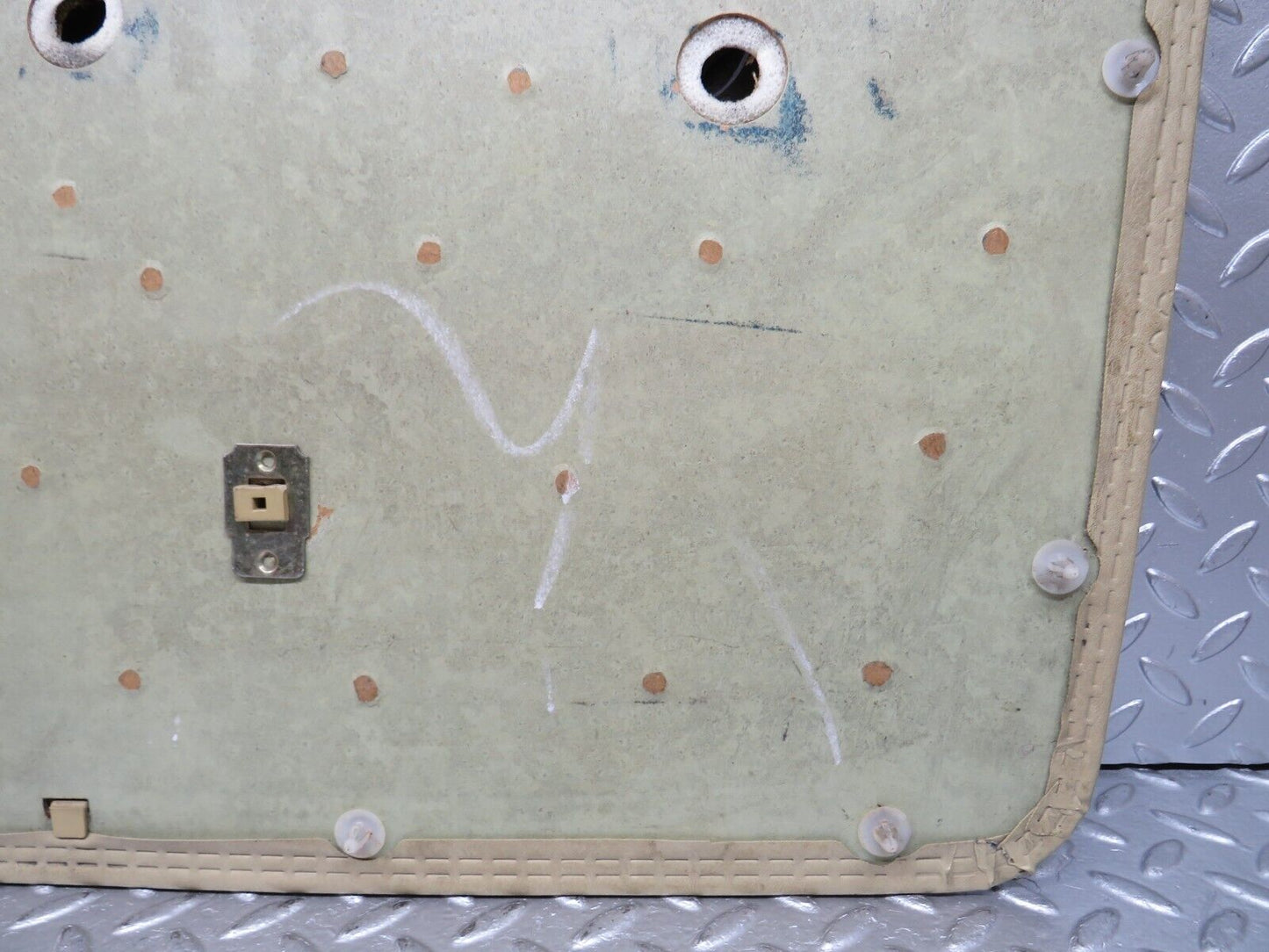 29616 Mercedes-Benz W123 230E Front Left Door Card Beige