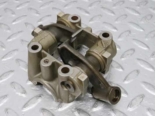 32624 Mercedes-Benz S124 300TE Rocker Arms Camshaft Bearing Block 1030510610