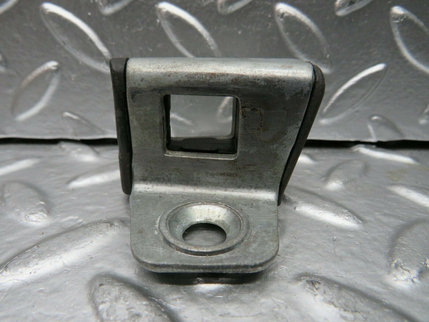 22617 Mercedes-Benz C124 E220 Coupe Door Lock Latch