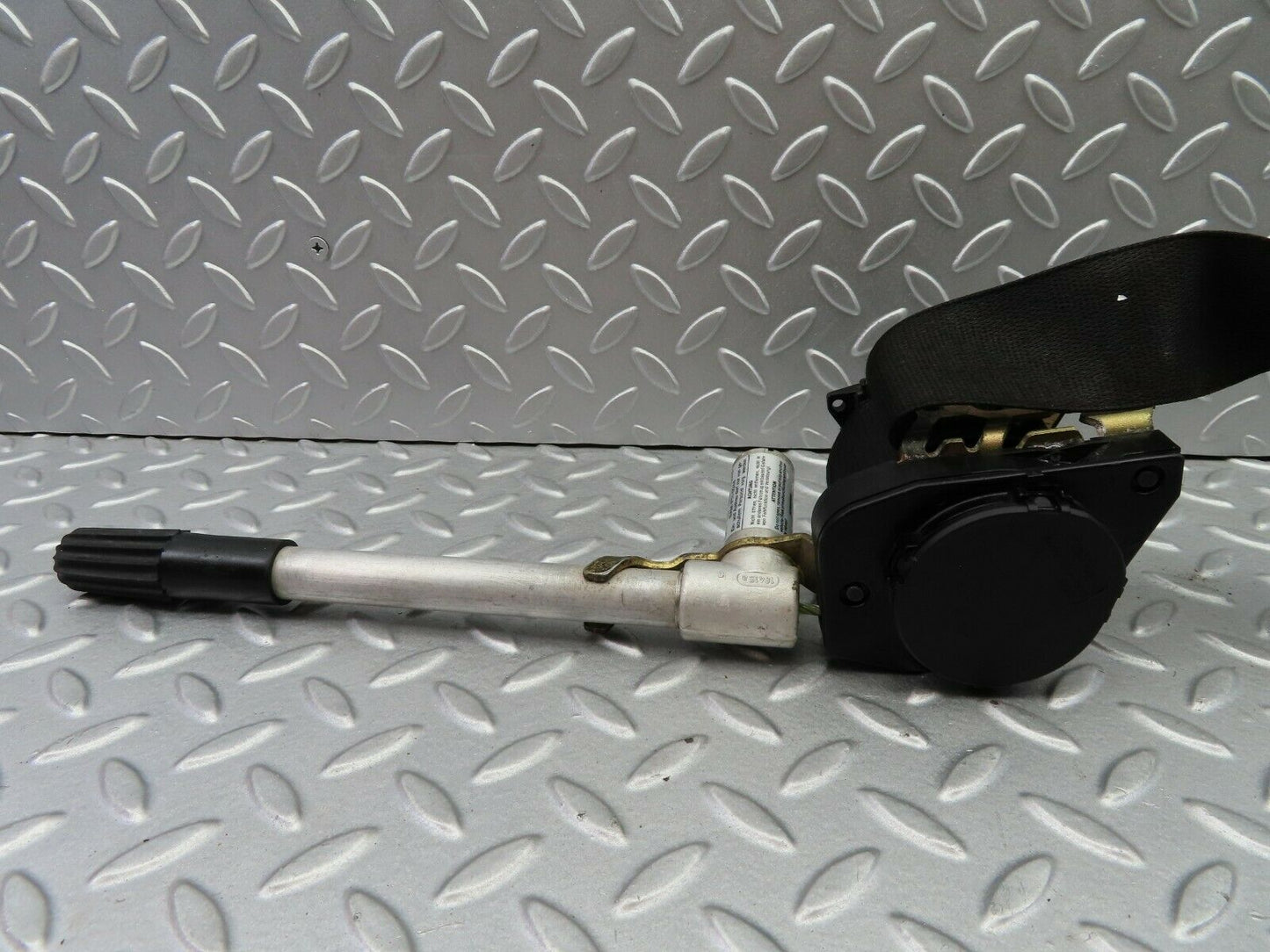 6187 Mercedes-Benz W126 380SE Front Left Seat Belt Passenger Side 1268603986