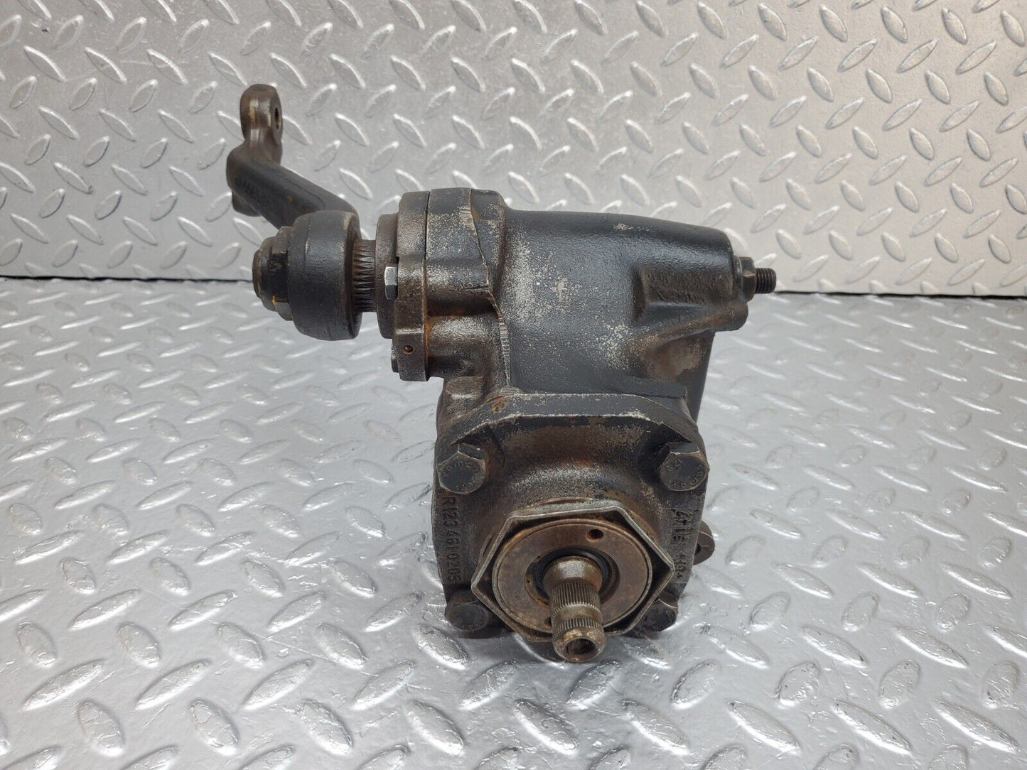 44530 Mercedes-Benz W123 280E Steering Box Steering Rack 1164610801