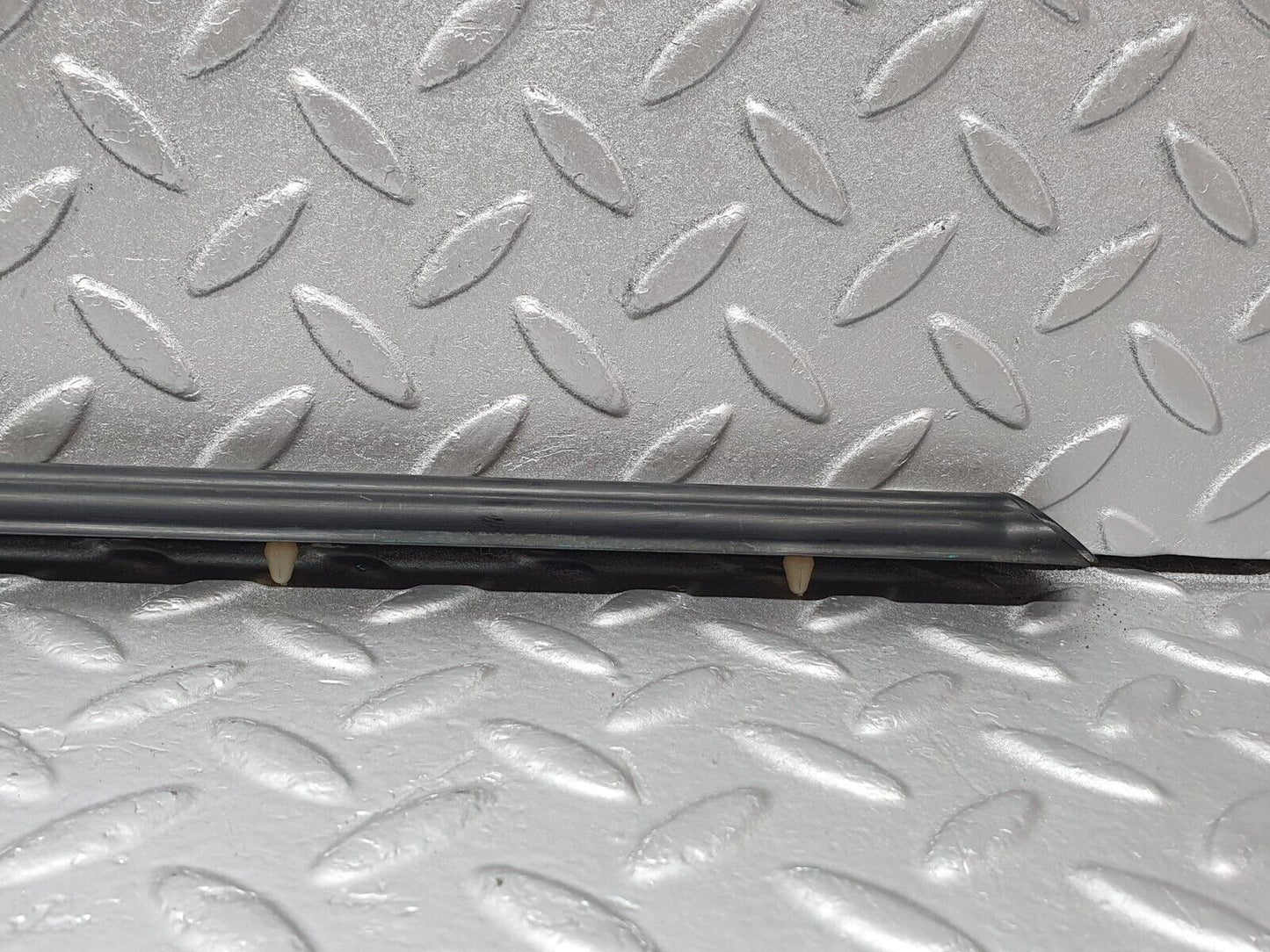 43457 Mercedes-Benz W108 280SE Rear Right Door Centre Moulding Trim