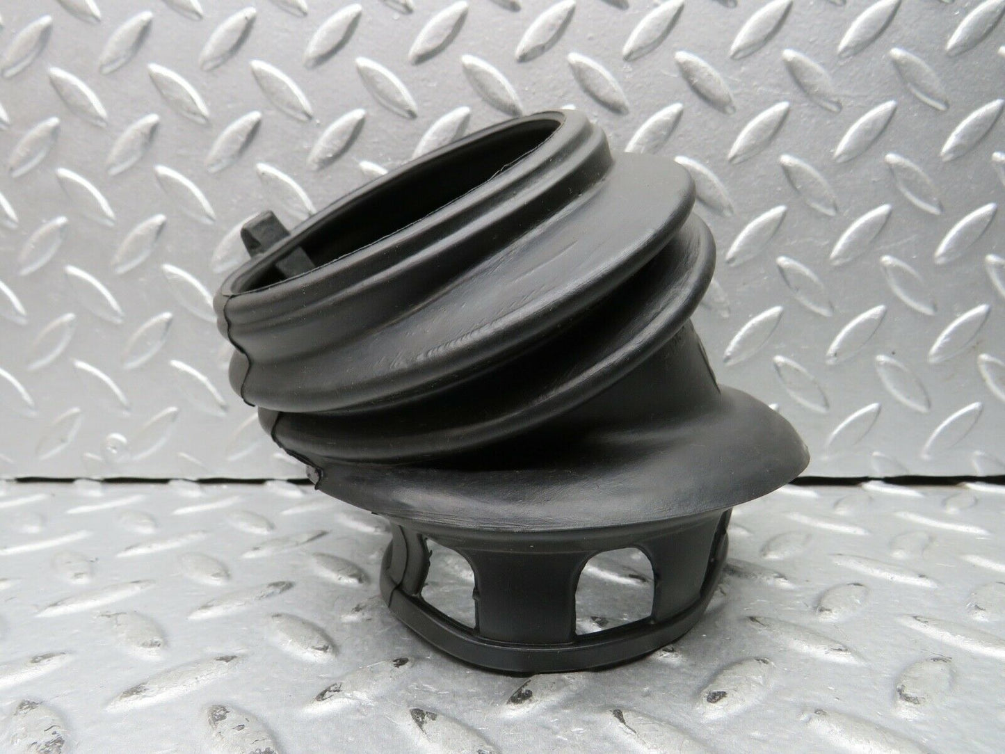 21761 Mercedes-Benz W126 300SE Fuse Box Rubber Grommet 1265450146