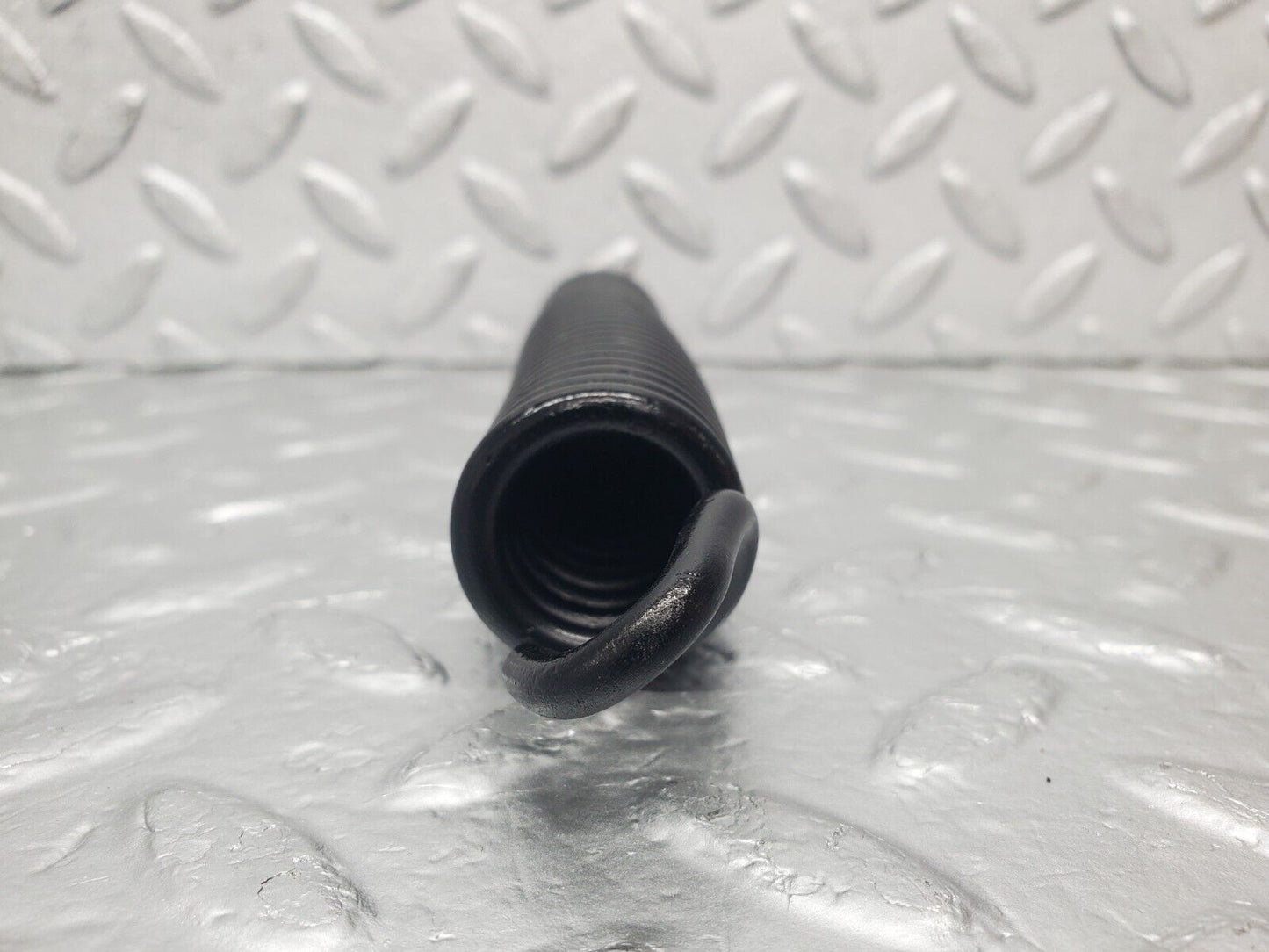 46129 Mercedes-Benz W105 PONTON Bonnet Hinge Spring