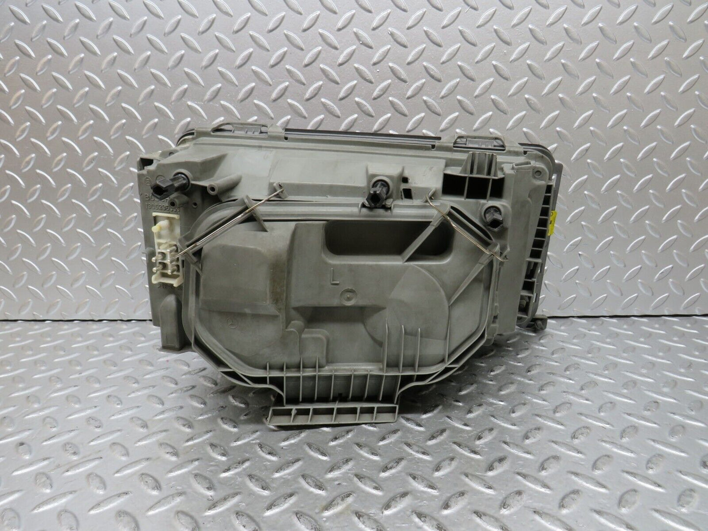 27760 Mercedes-Benz S124 300TE Wagon Headlight Bosch Left Side 1305621806