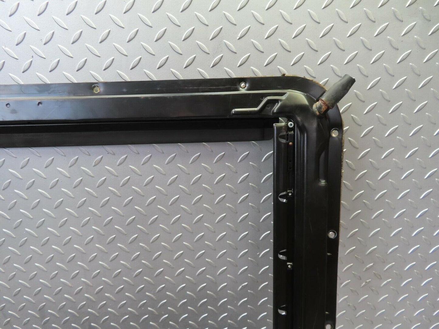 14796 Mercedes-Benz W201 190E Power Sunroof Frame