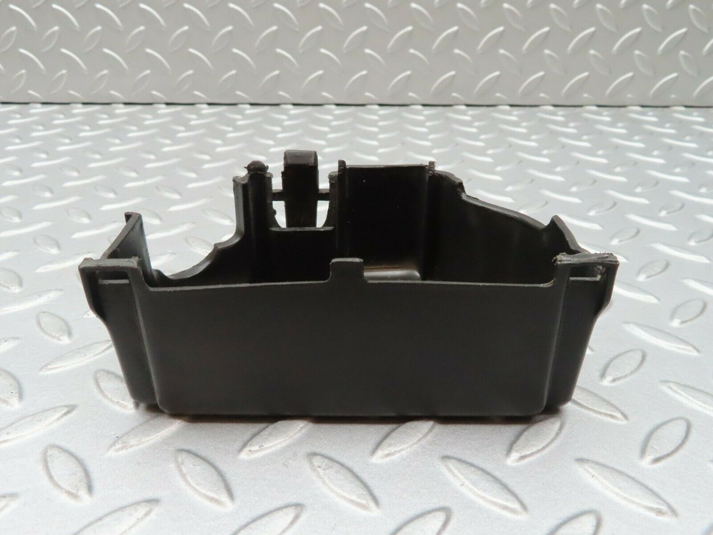 3911 Mercedes-Benz S123 200T Wagon Fuse Box Relay Cover 1235450146