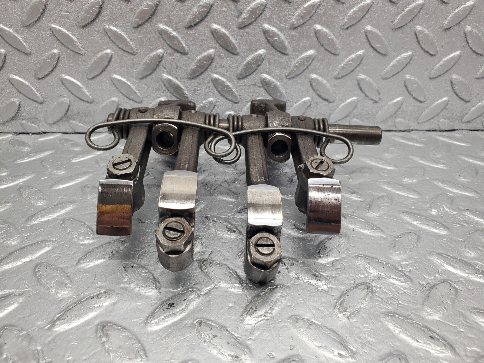 W112 rocker arm support arm and shaft used OEM