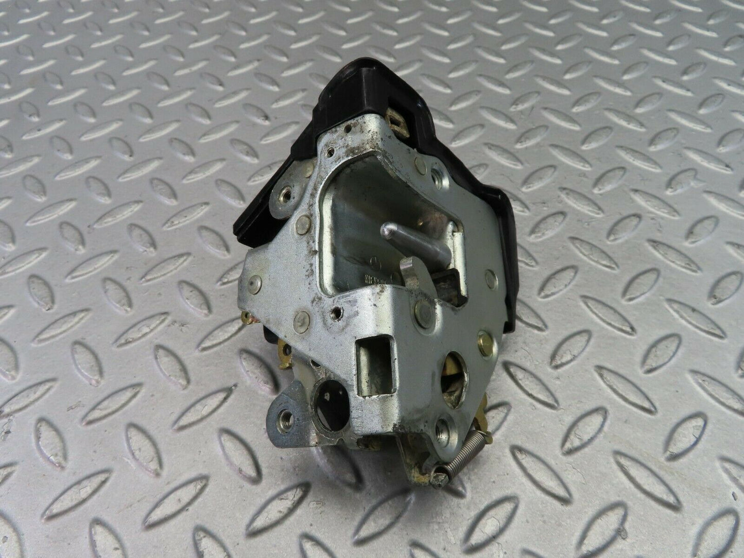 7701 Mercedes-Benz S123 230TE Wagon Rear Right Door Lock Mechanism 1237330208