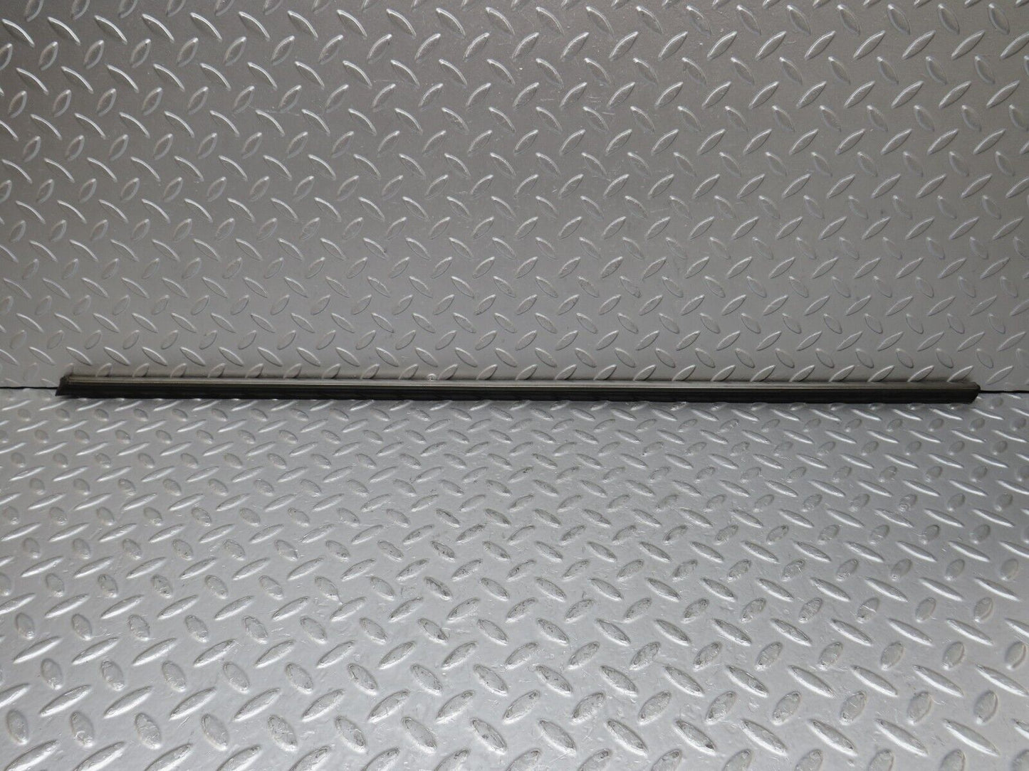 35776 Mercedes-Benz W108 Rear Left Door Centre Moulding Trim