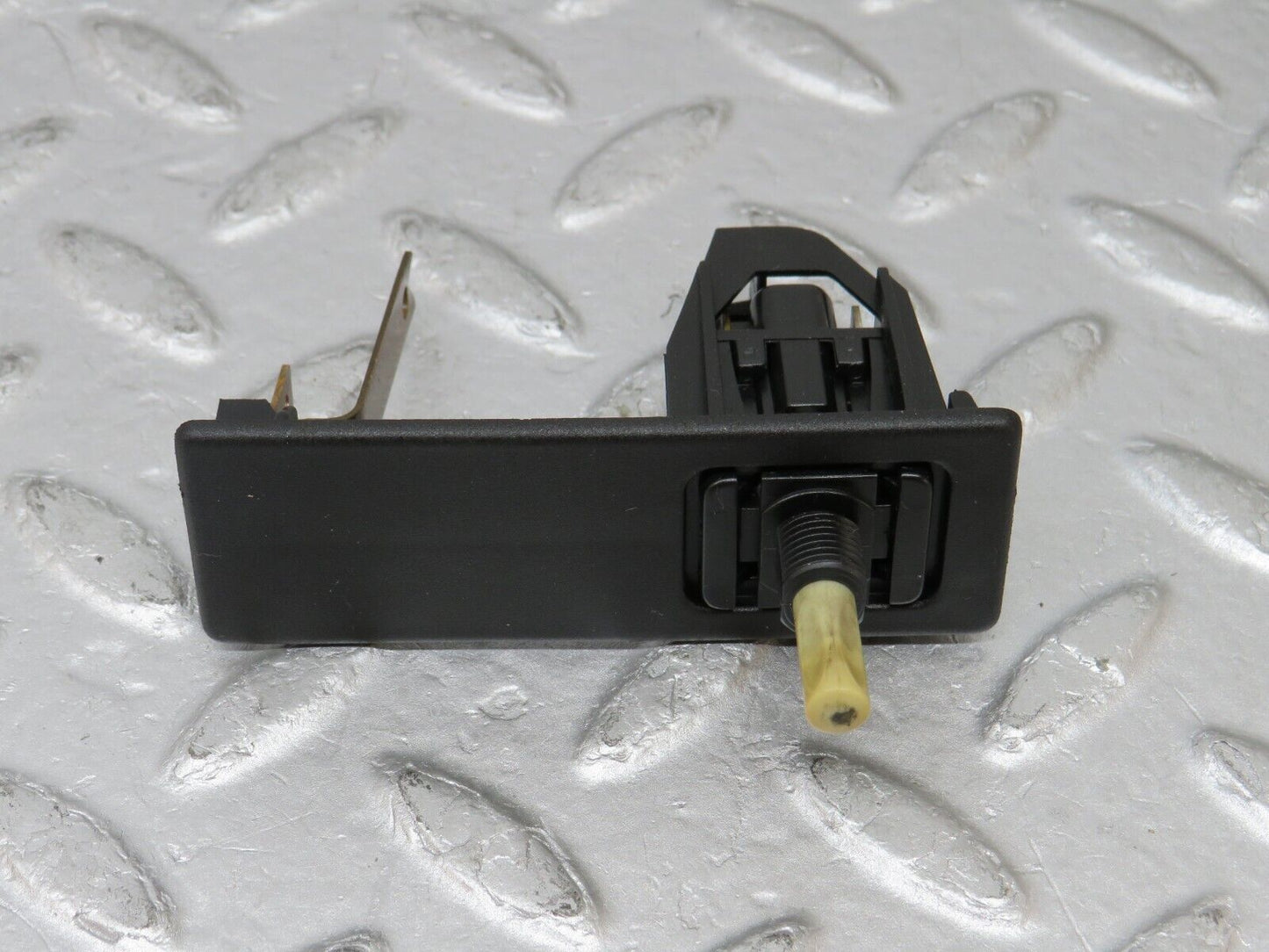 36054 Mercedes-Benz W126 420SE Trunk Boot Light Switch 2018201211