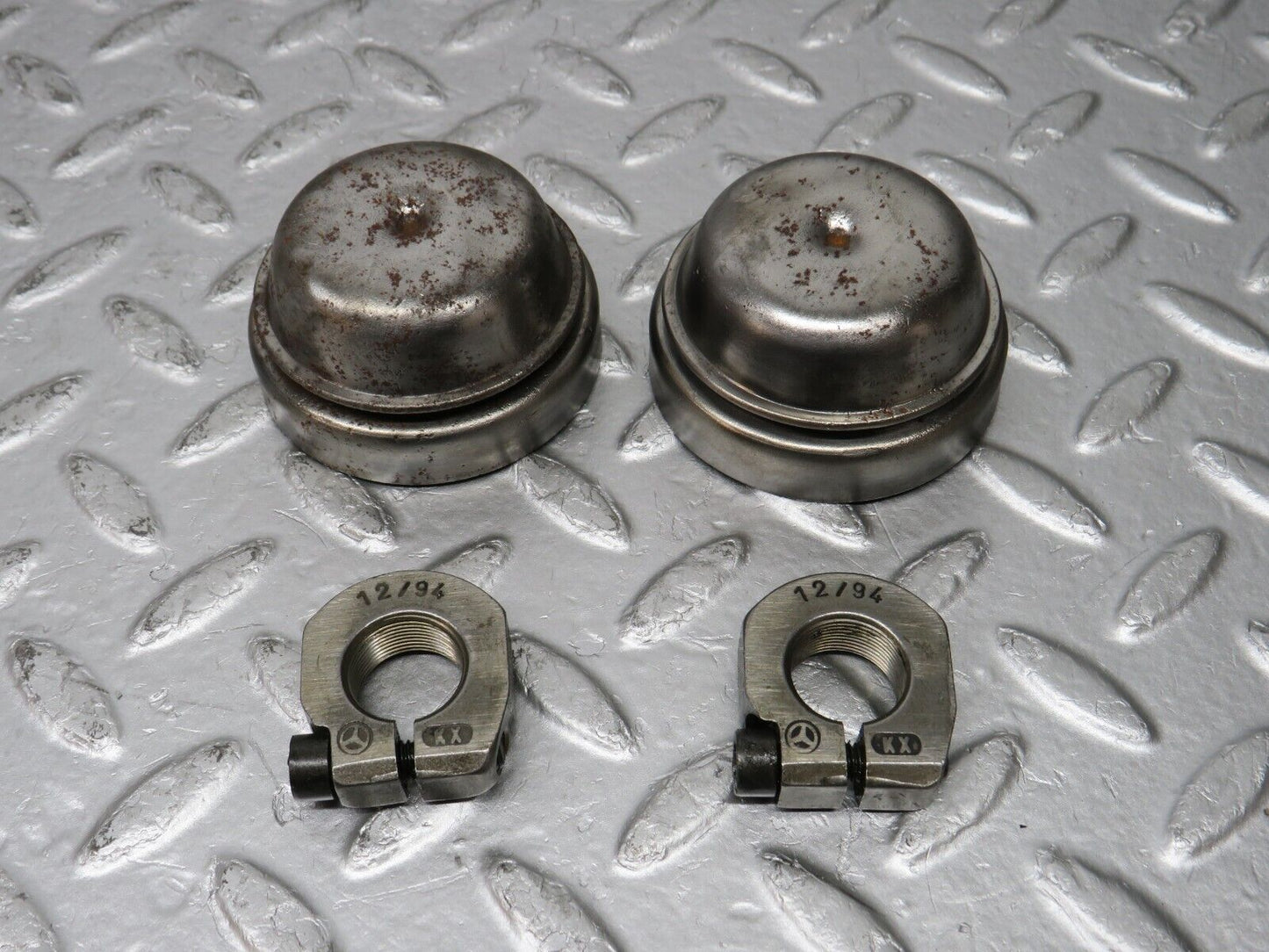 33478 Mercedes-Benz W202 C180 Wheel Hub Locking Cap
