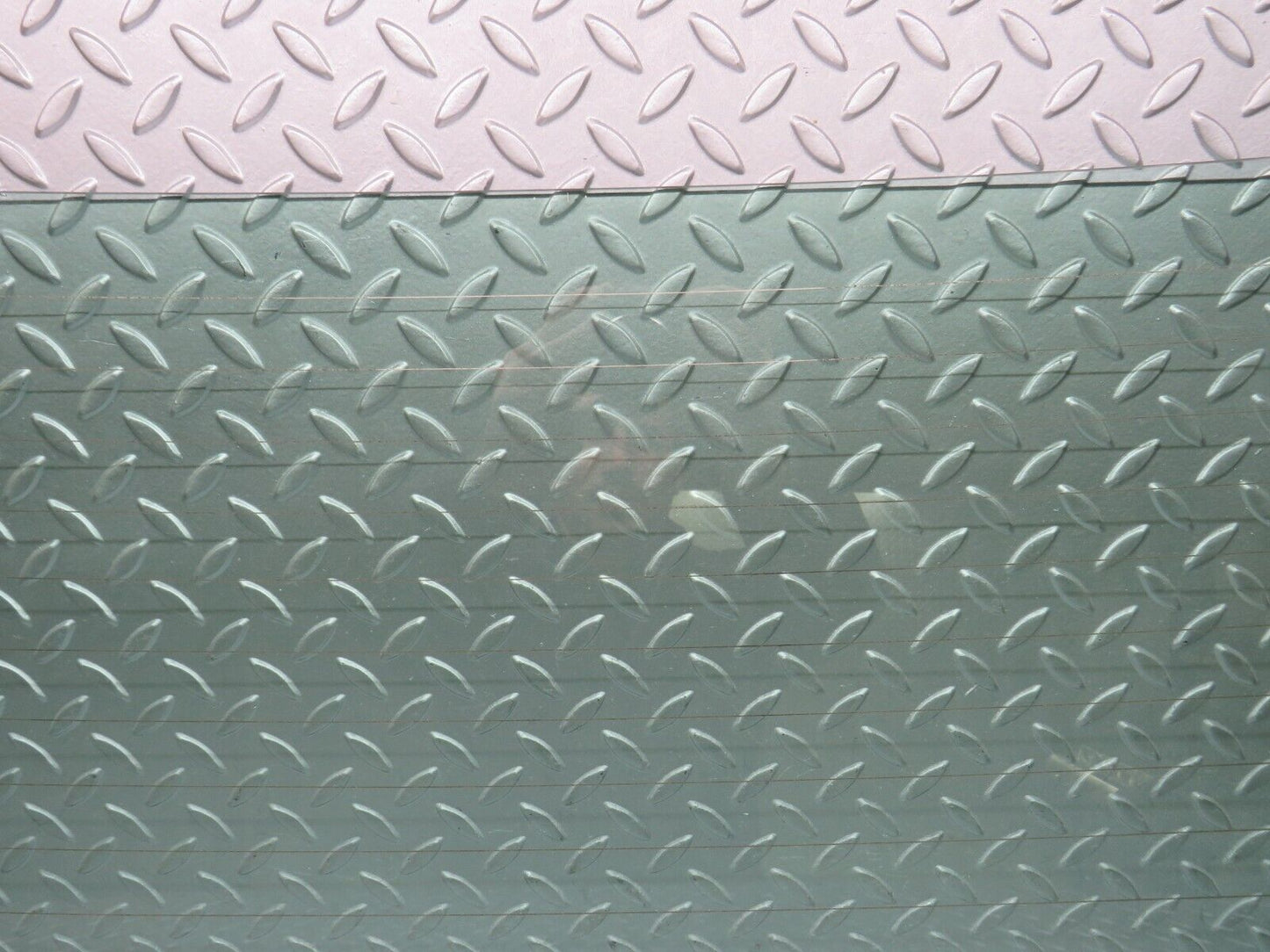 39073 Mercedes-Benz W201 190E 2.6L Rear Heated Windscreen Glass