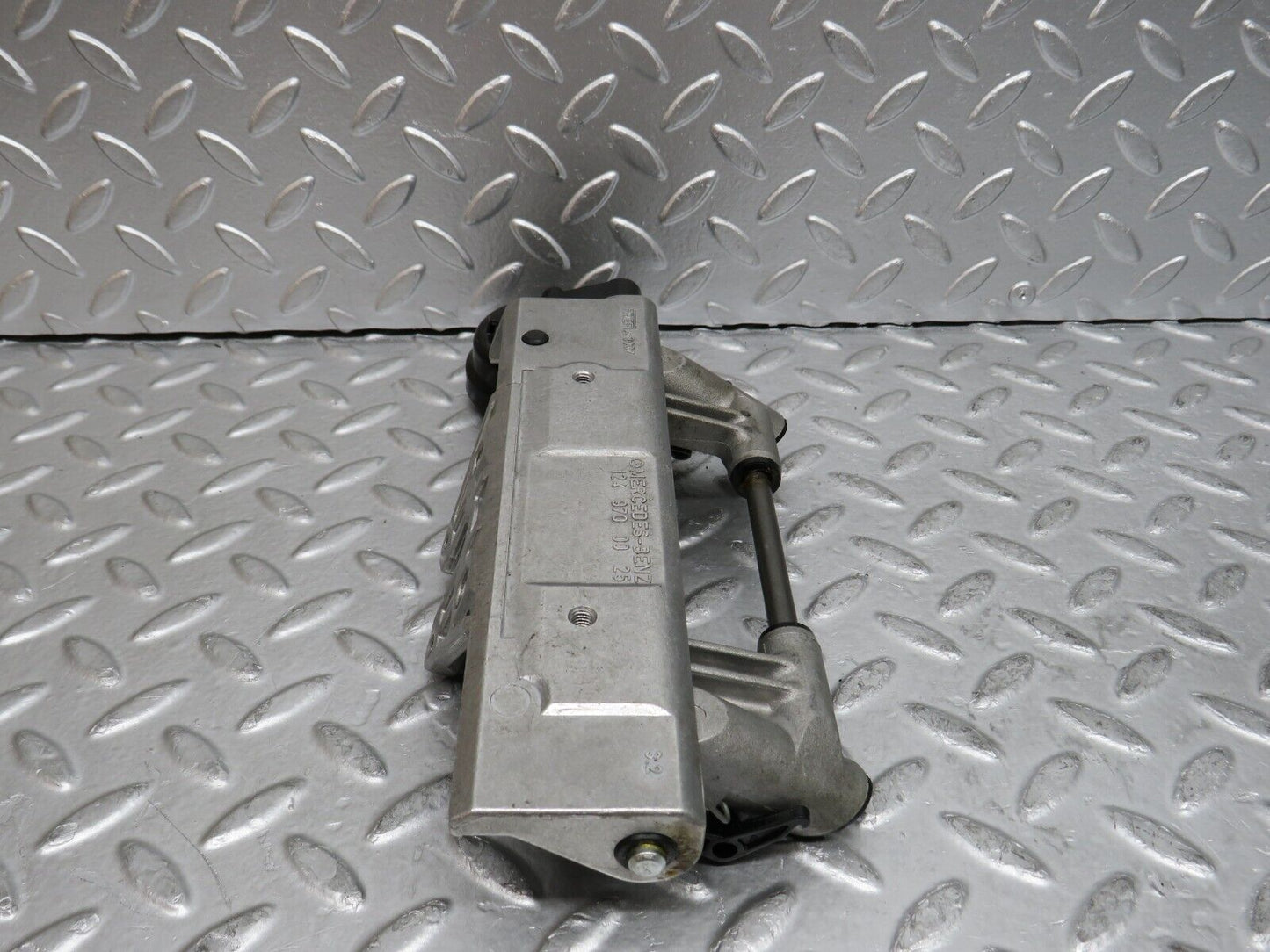 29383 Mercedes-Benz W124 230E Headrest Folding Mechanism 1249700025