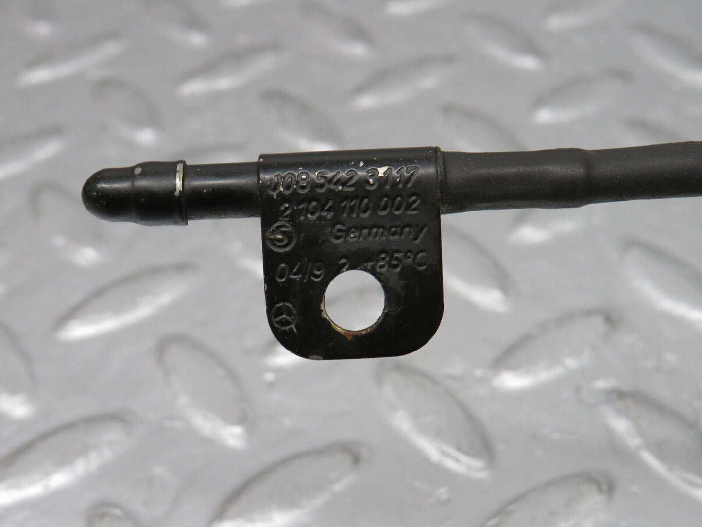 38030 Mercedes-Benz A124 320E Cabriolet Temperature Sensor 0085423117