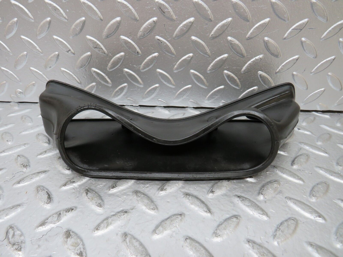 26185 Mercedes-Benz W116 450SE Heating Duct Rubber Ventilation 1168310088