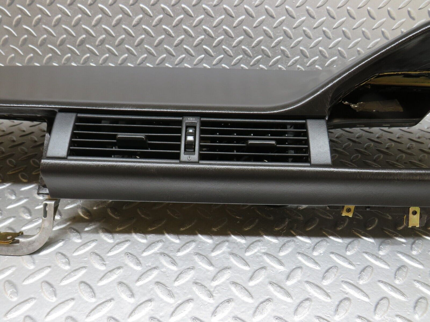 34032 Mercedes-Benz W124 260E Dashboard Brown