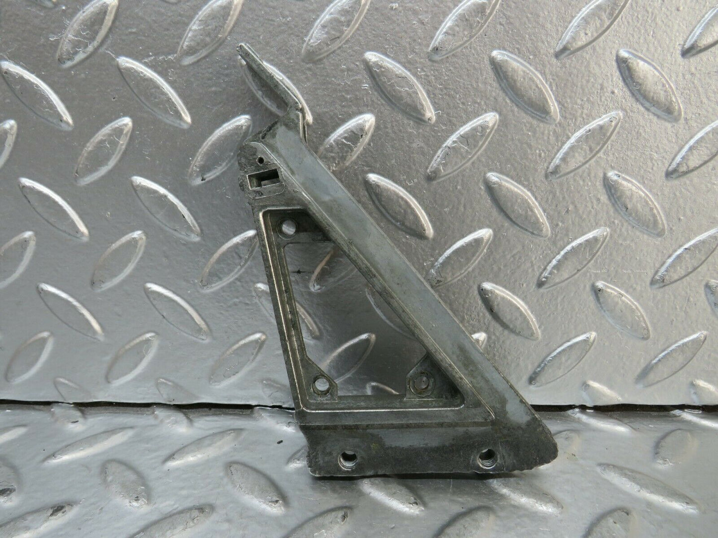 23351 Mercedes-Benz W116 350SE Wing Mirror Bracket 1167250041