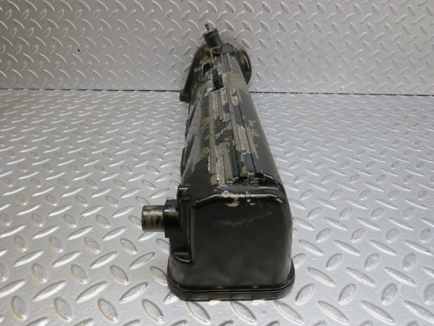 37166 Mercedes-Benz C126 420SEC Coupe Cylinder Head Valve Cover Right 1170160705