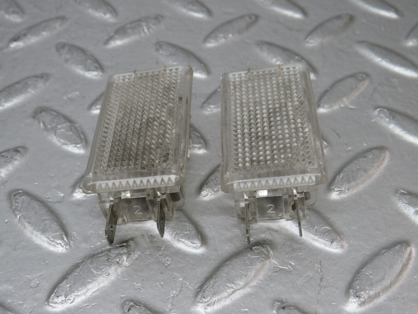 34758 Mercedes-Benz W210 320E Door Interior Light 2x