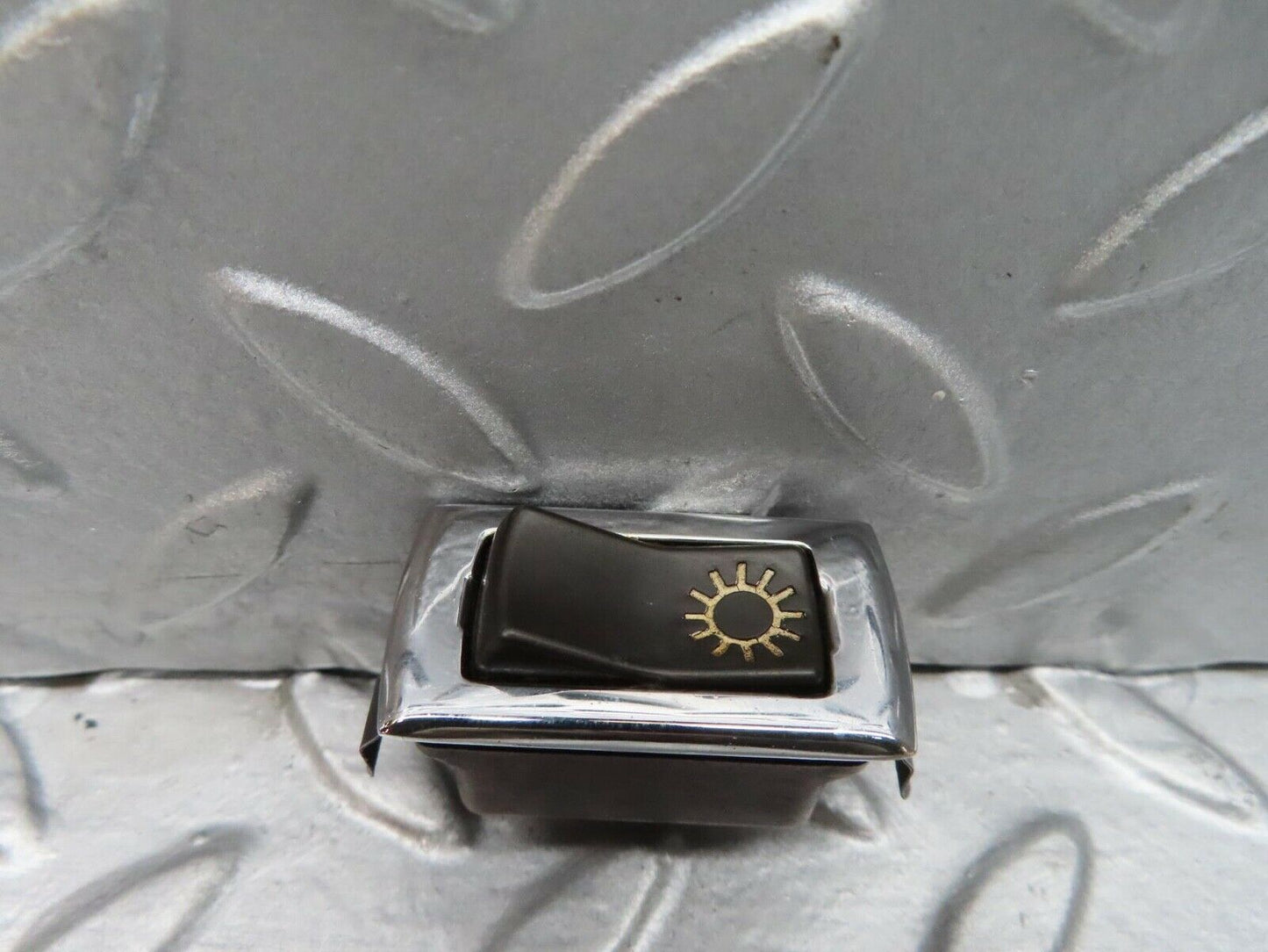12467 Mercedes-Benz W108 280SE 3.5 Interior Light Switch 15013900