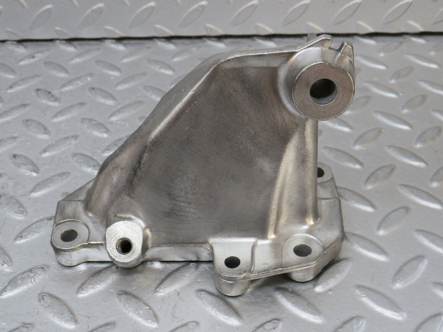 34938 Mercedes-Benz W210 320E Engine Mount Bracket Left Side 1122231404