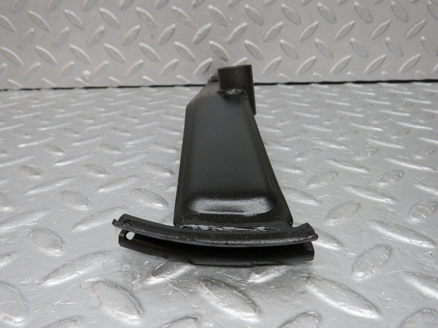 37476 Mercedes-Benz W109 300SEL Handbrake Parking Brake Regulator
