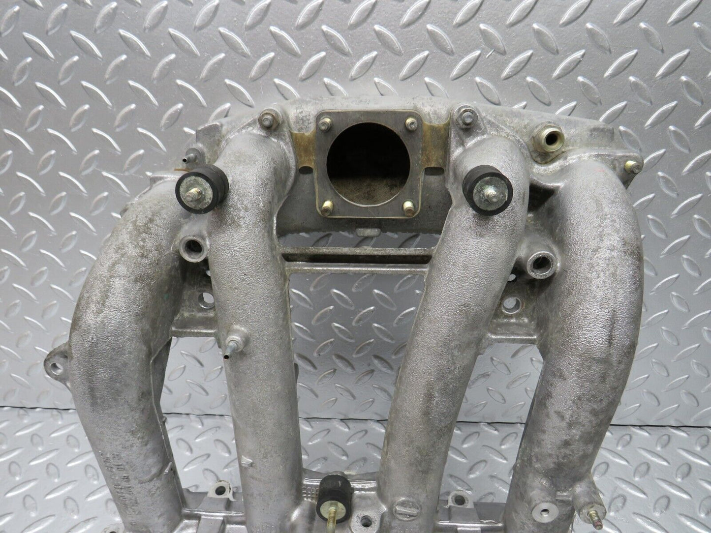 30537 Mercedes-Benz W124 230E Intake Manifold 1021413601