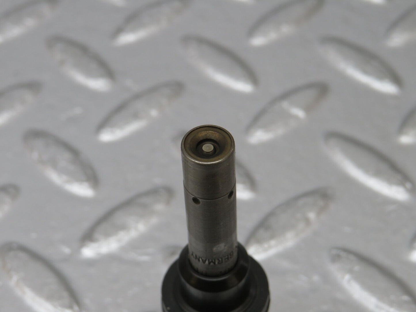 33686 Mercedes-Benz W201 190E 2.0L Fuel Injector Bosch 0437502010