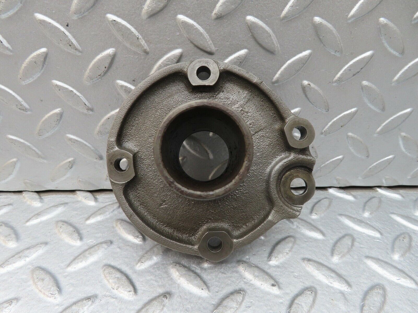 18534 Mercedes-Benz W111 Clutch Release Fork & Bearing Guide Sleeve 1112611418