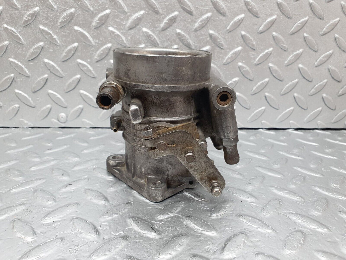 43347 Mercedes-Benz W108 280SE Throttle Body Valve