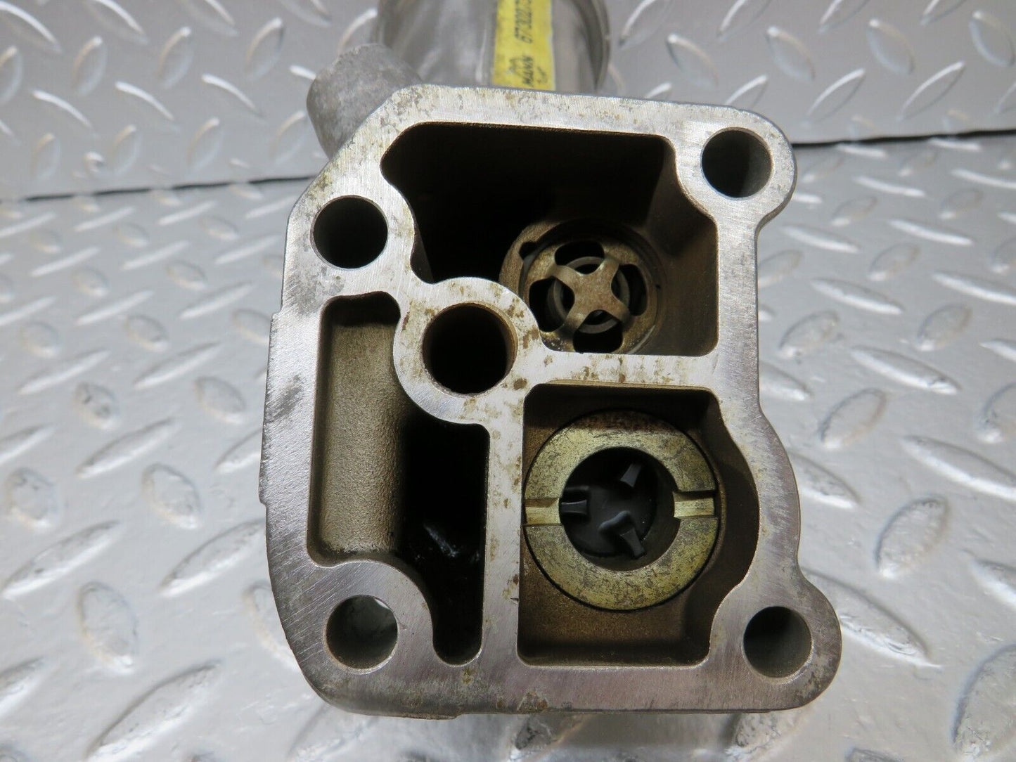 25622 Mercedes-Benz W123 200 Oil Filter Housing 1021800111