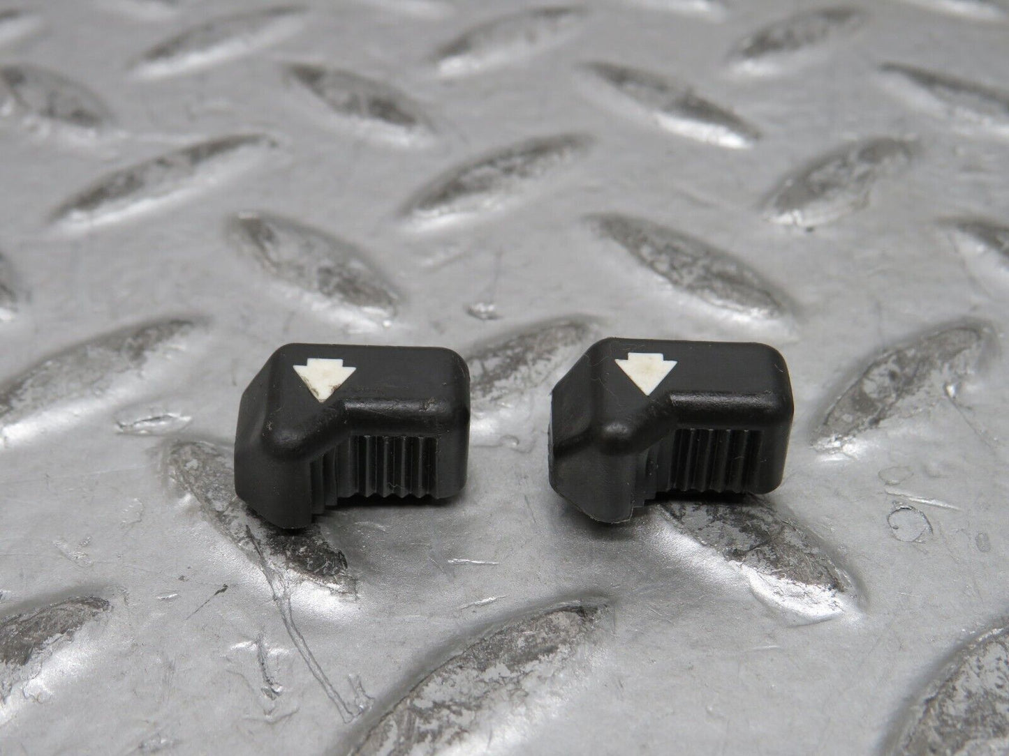 28317 Mercedes-Benz S123 240D Wagon Heater Control Knob Set