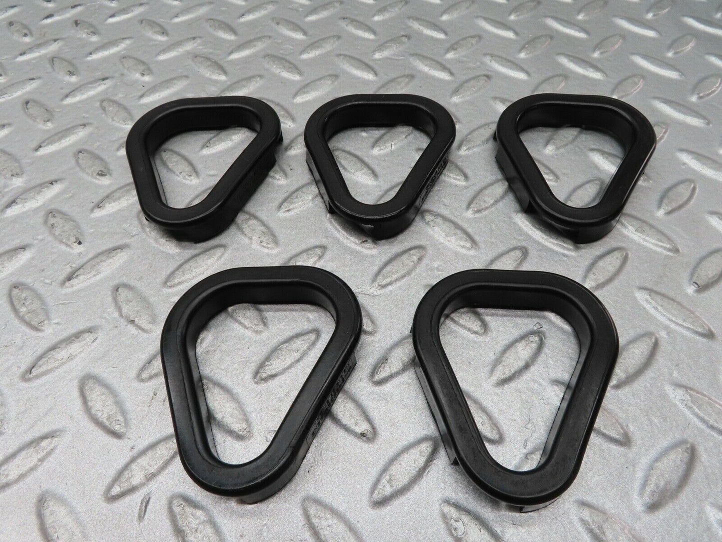 16952 Mercedes-Benz C123 280CE Coupe Valve Cover Gasket Set 1100160721