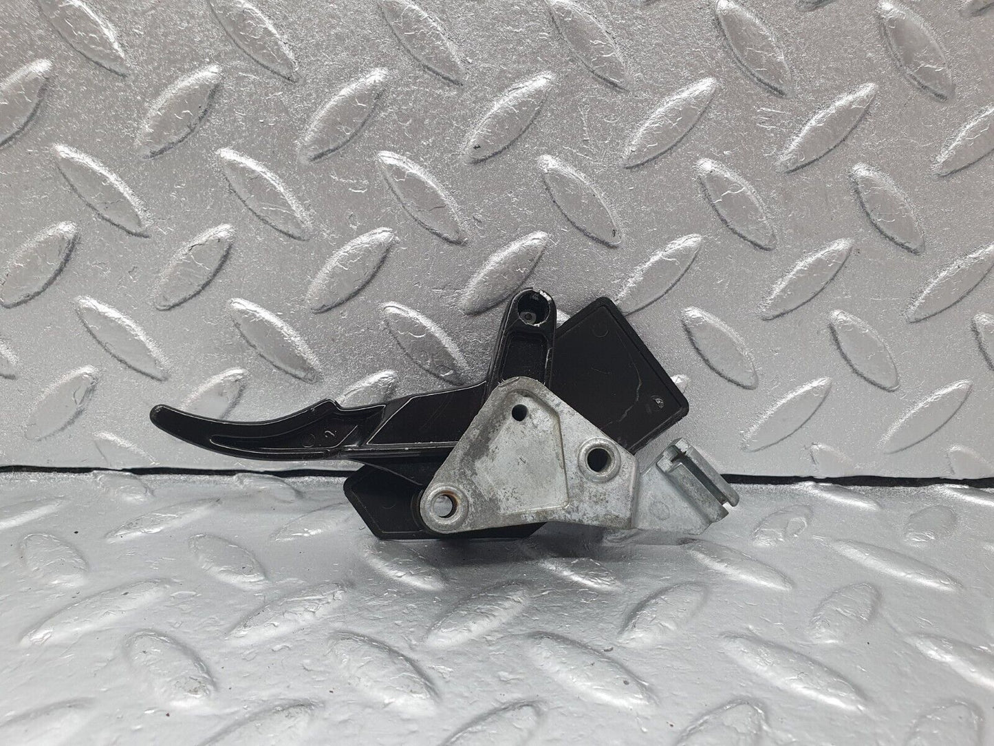 43533 Mercedes-Benz C126 380SEC Coupe Hood Opener Bonnet Opener