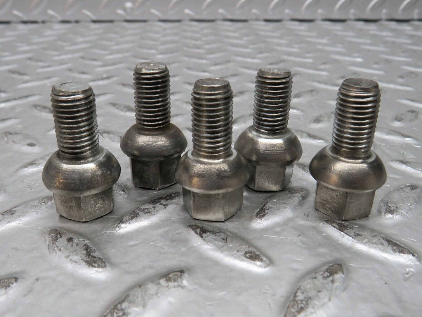 28541 Mercedes-Benz 5x Steel Wheel Lug Bolt M12x1.5