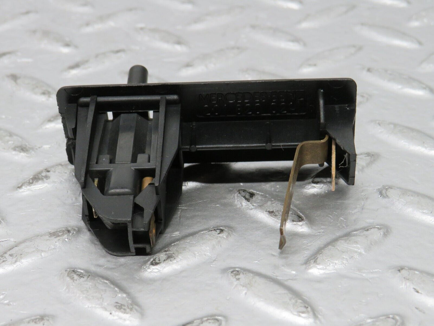 32156 Mercedes-Benz W123 230E Trunk Boot Light Switch 2018200211