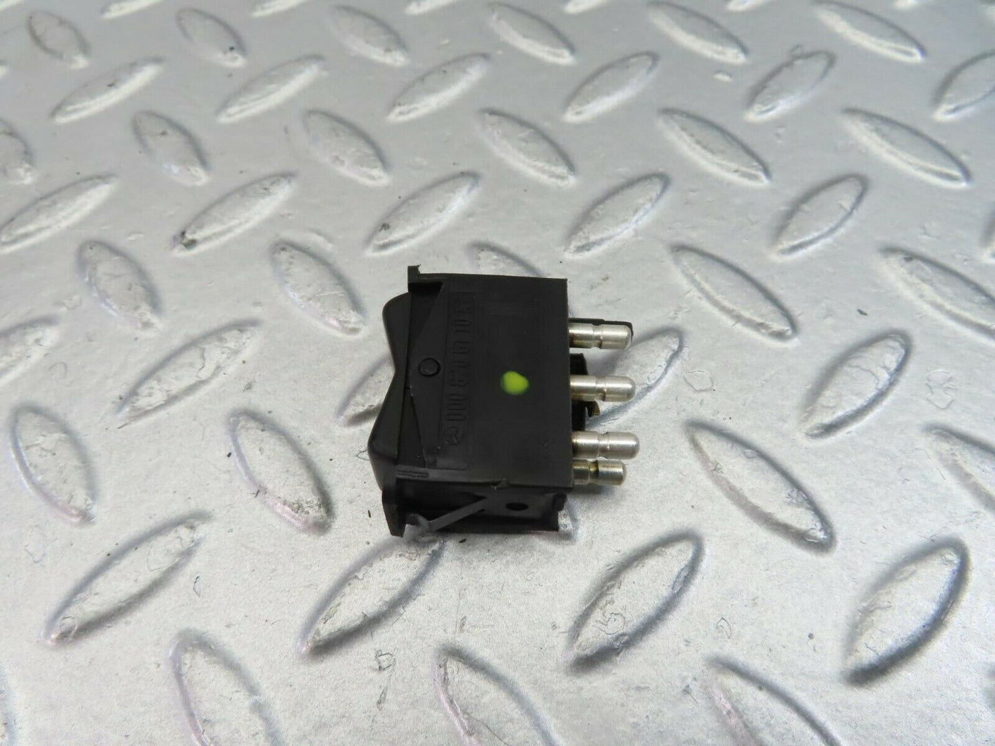 9925 Mercedes-Benz C123 230CE Coupe Rear Window Defroster Switch 0008206110
