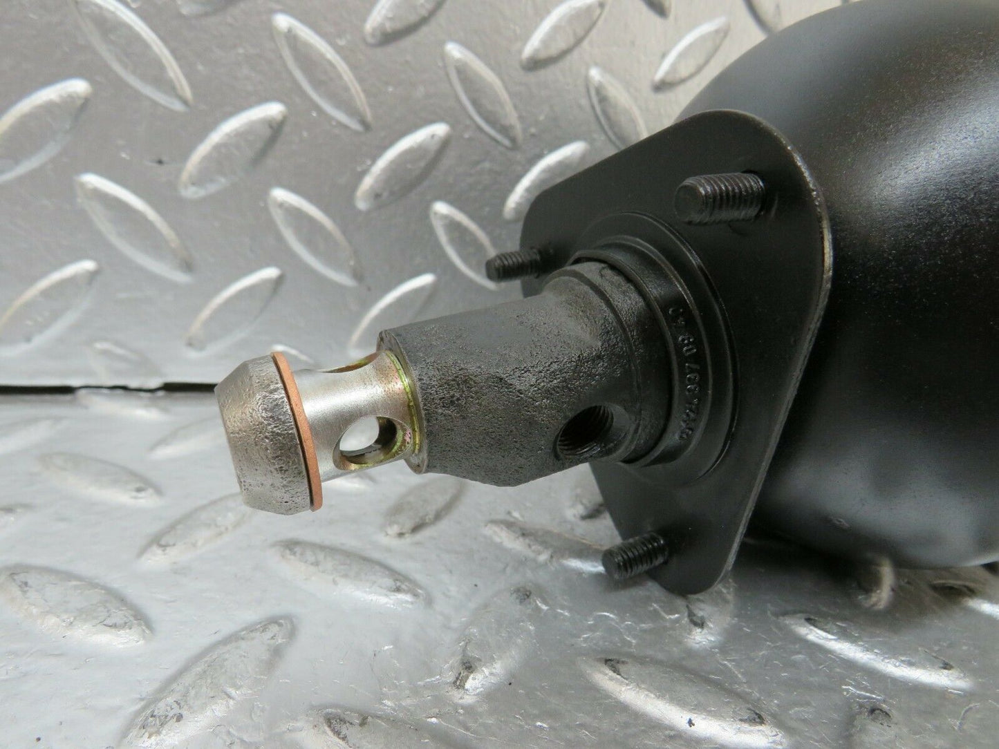 24217 Mercedes-Benz S124 220TE Wagon Rear Suspension Sphere 1243200315
