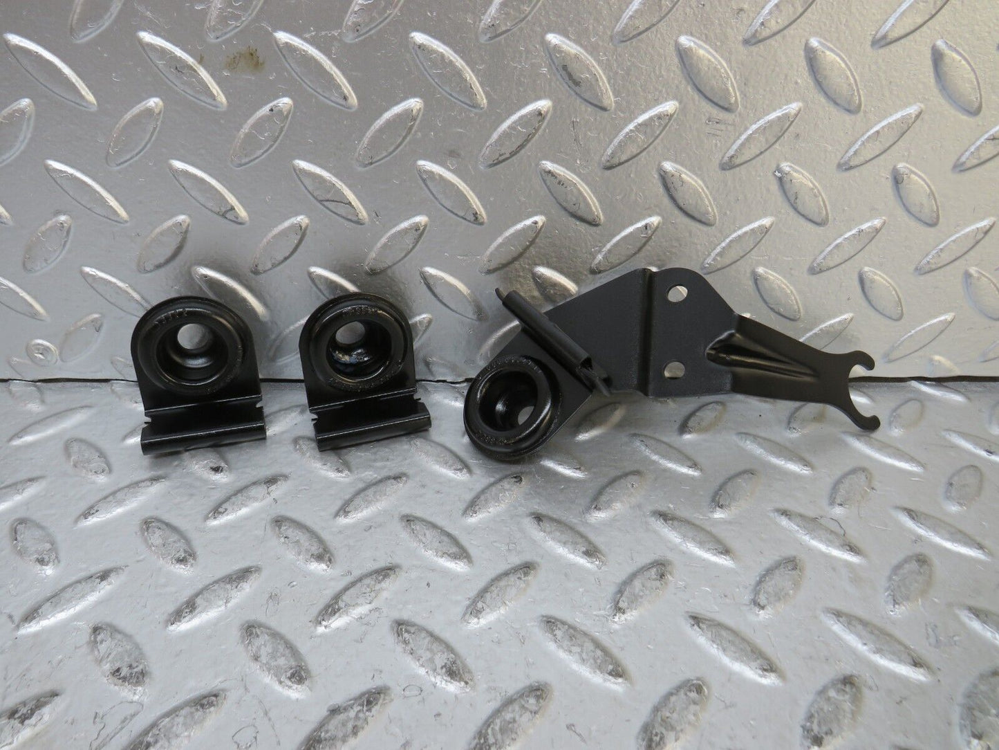 27460 Mercedes-Benz W123 280E Wire Cable Bracket
