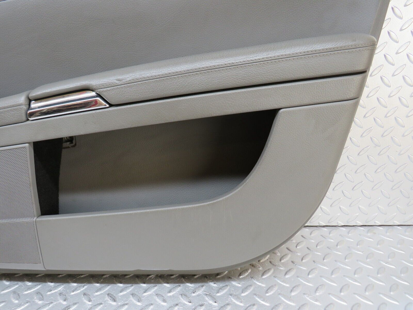 35101 Mercedes-Benz W221 Front Right Door Card
