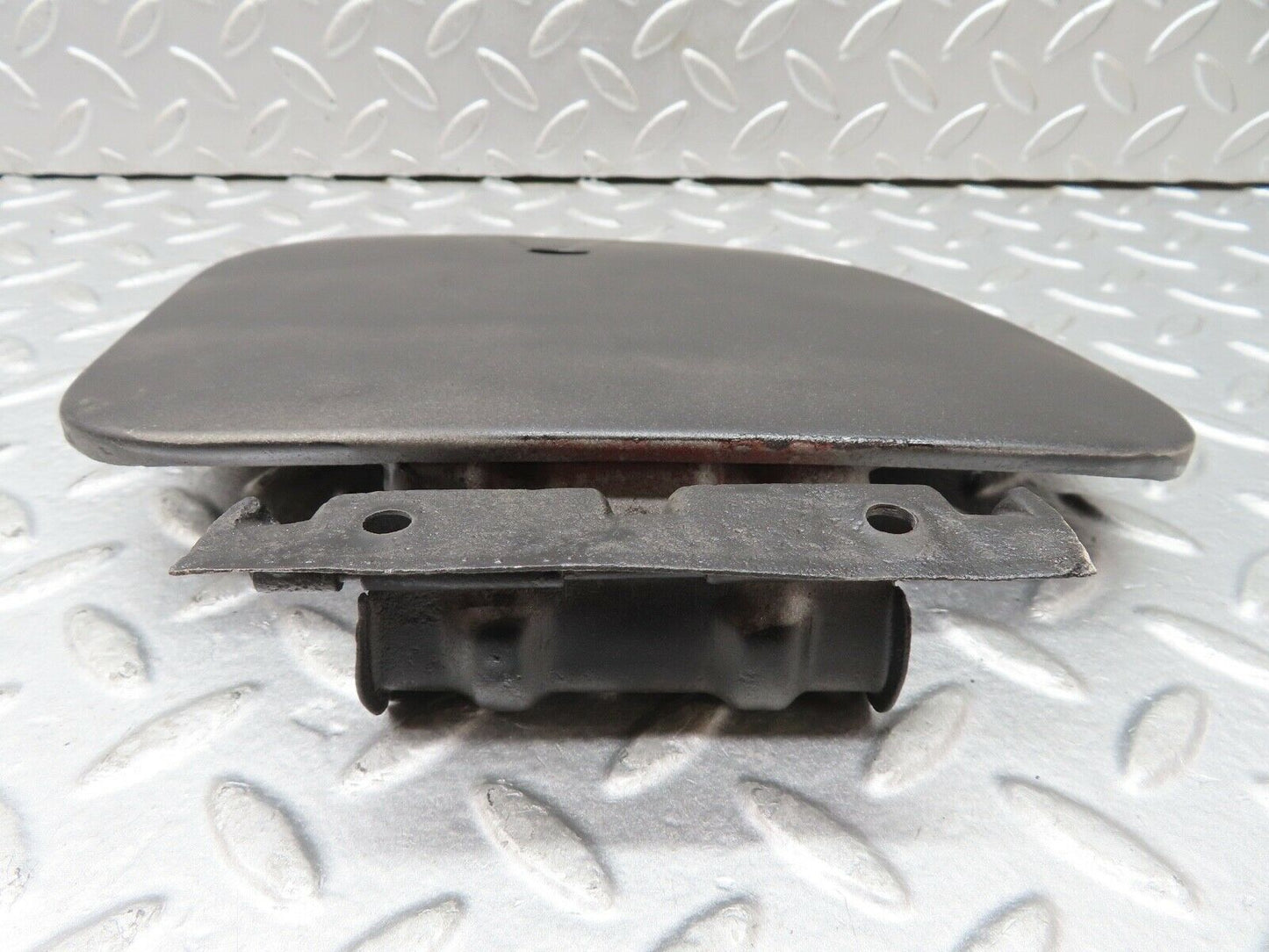 18718 Mercedes-Benz W120 W121 Ponton Fuel Tank Flap Cap