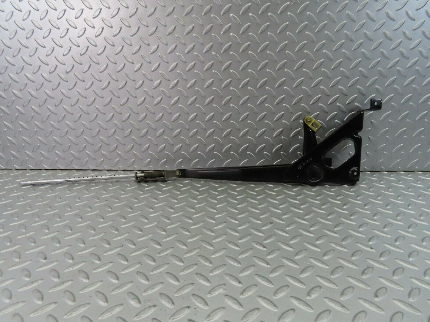 7740 Mercedes-Benz S123 230TE Wagon Handbrake Regulator