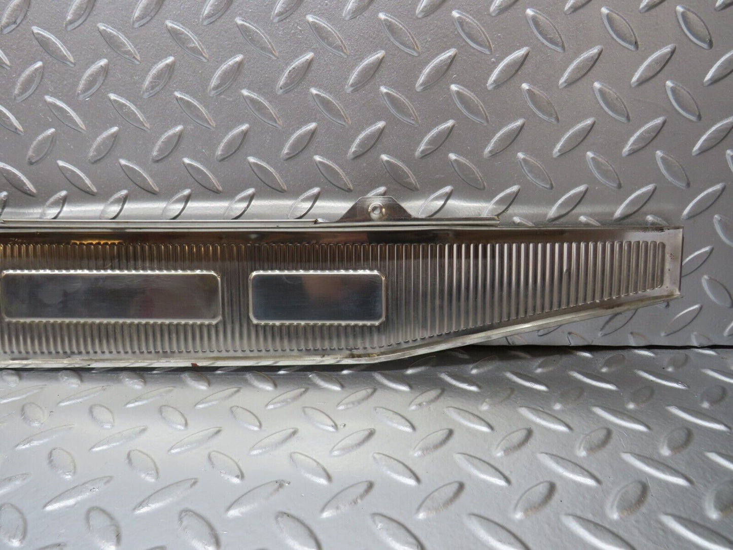 31216 Mercedes-Benz S124 220TE Wagon Trunk Edge Chrome Moulding 1246980089