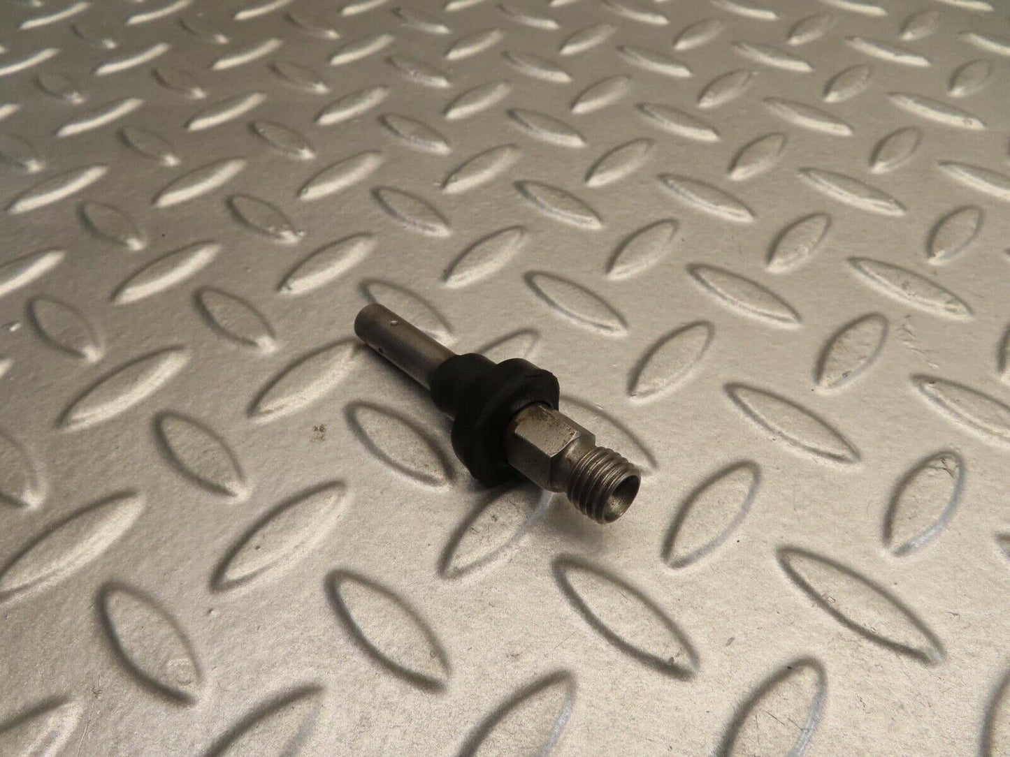 11734 Mercedes-Benz R107 450SL Fuel Injector Bosch