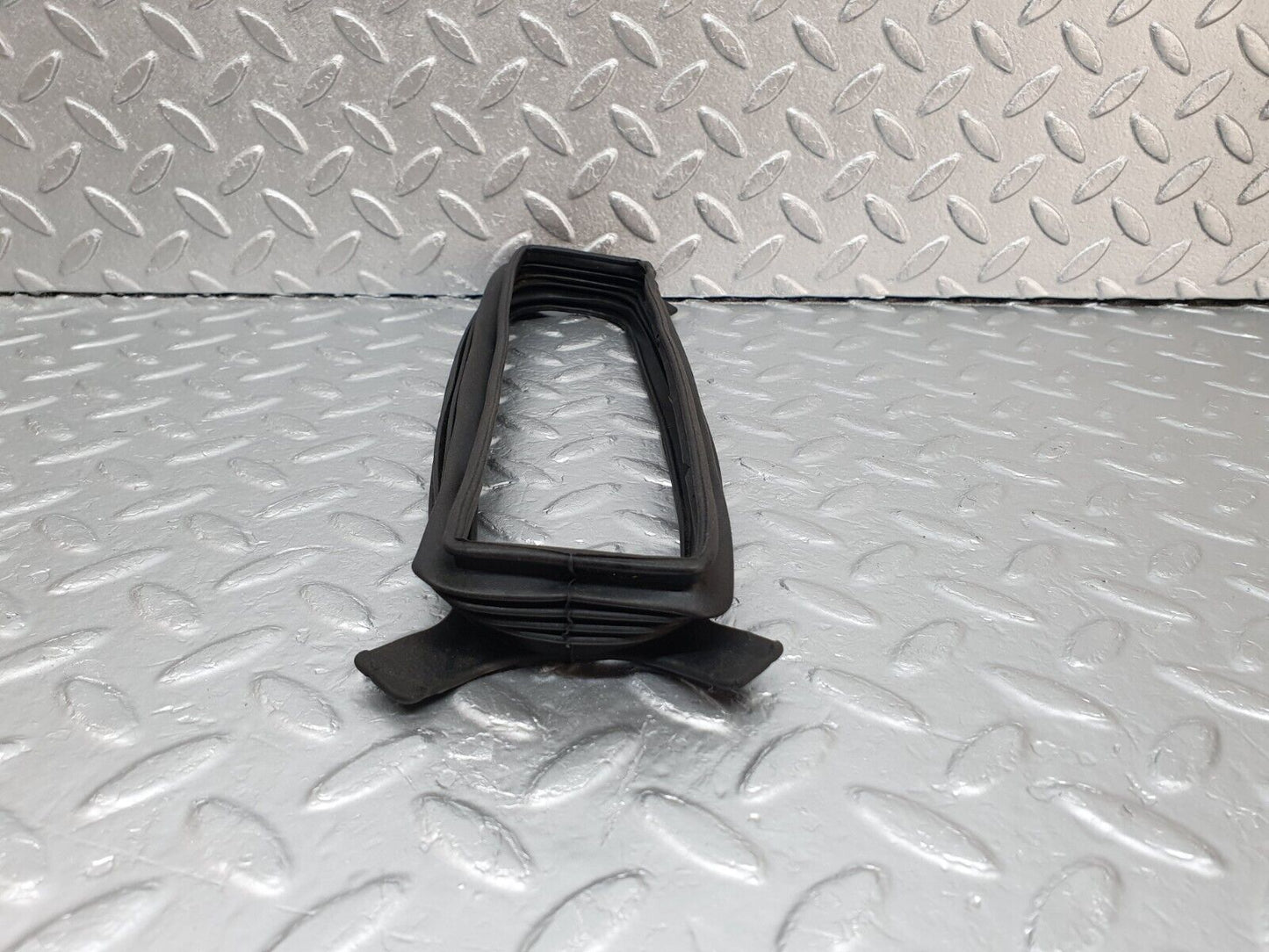 42932 Mercedes-Benz W201 190 Heater Blower Rubber Seal 023982/3
