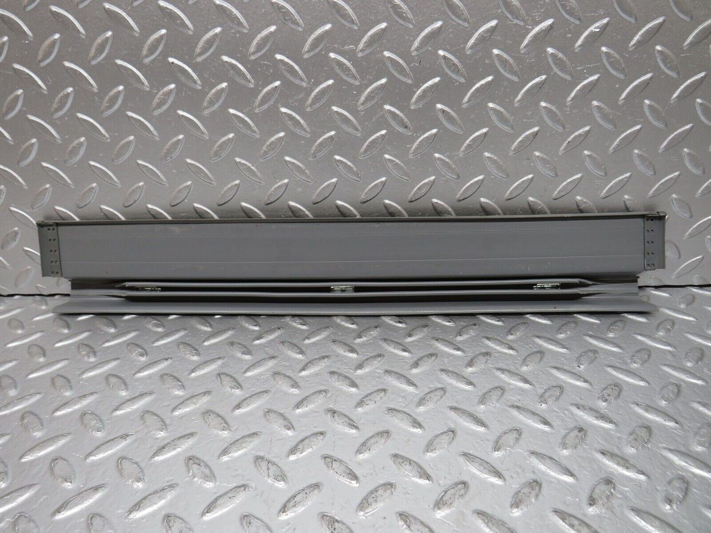 32318 Mercedes-Benz S124 300TE Wagon Rear Right Door Sill Trim