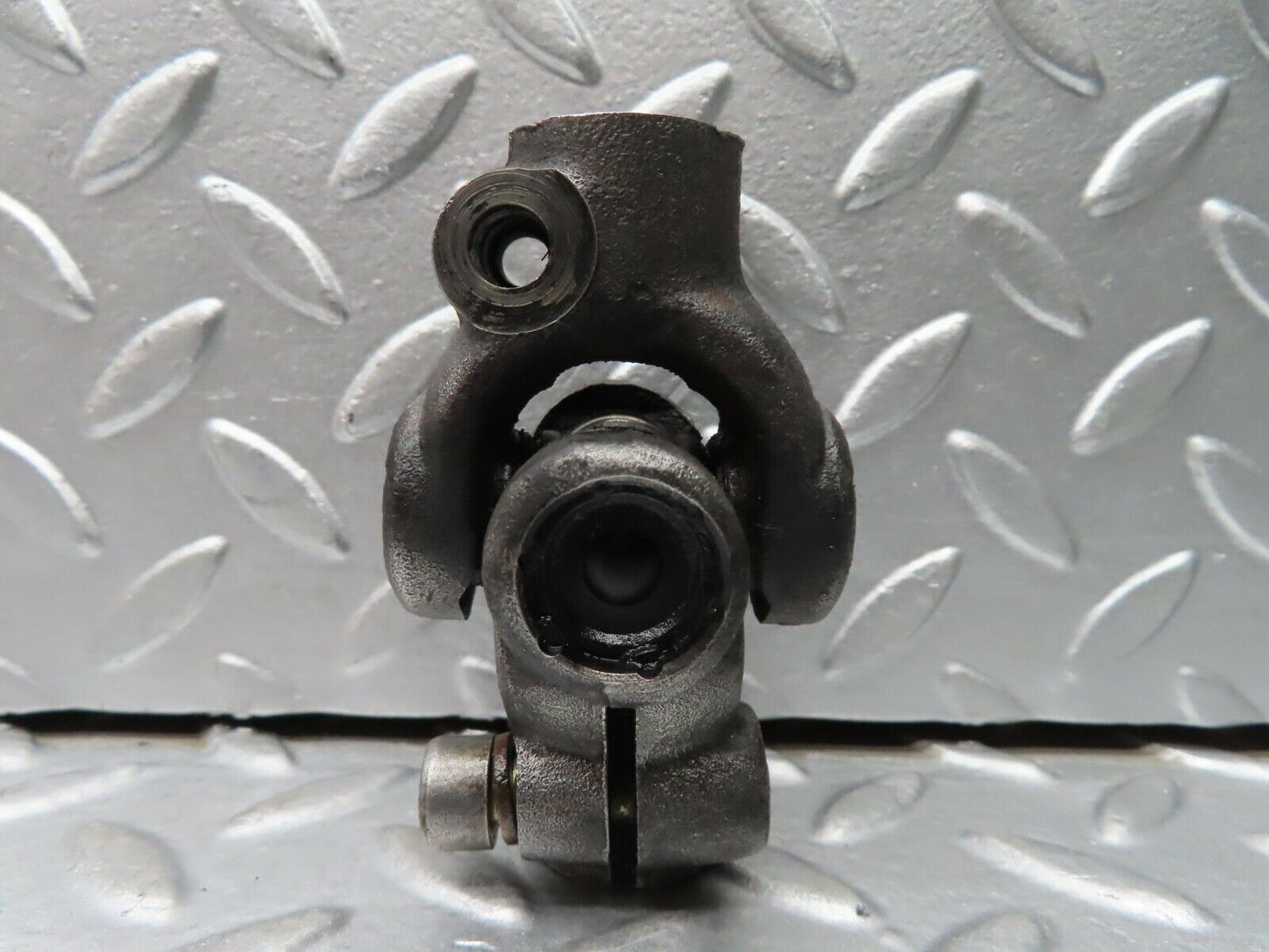 20933 Mercedes-Benz W114 250CE Coupe Steering Column Joint